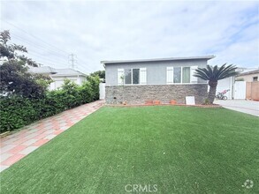 Building Photo - 17513 Glenburn Ave