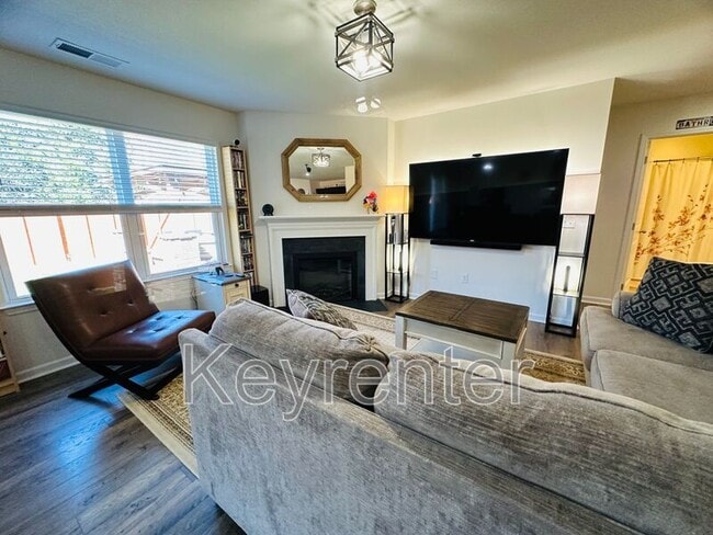 Foto del edificio - 104 Jesse Baker Ln