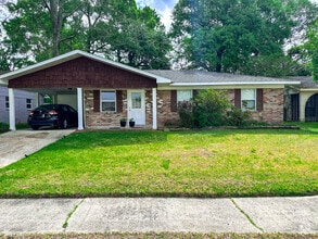 Building Photo - 3834 Brookwood Dr