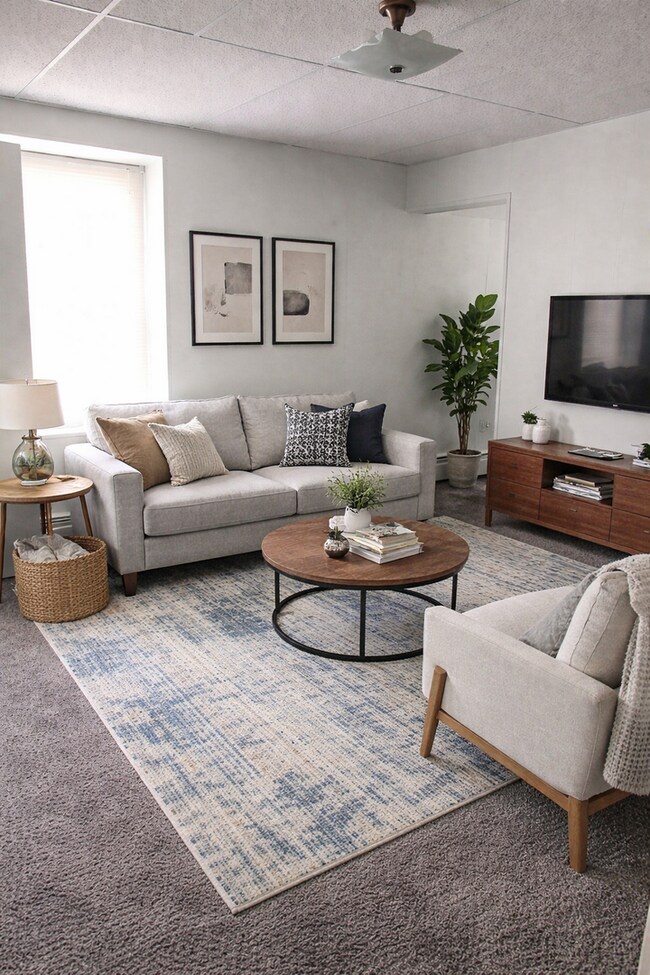 Building Photo - 153 Main St