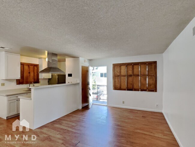 Foto del edificio - 5515 Spinnaker Dr