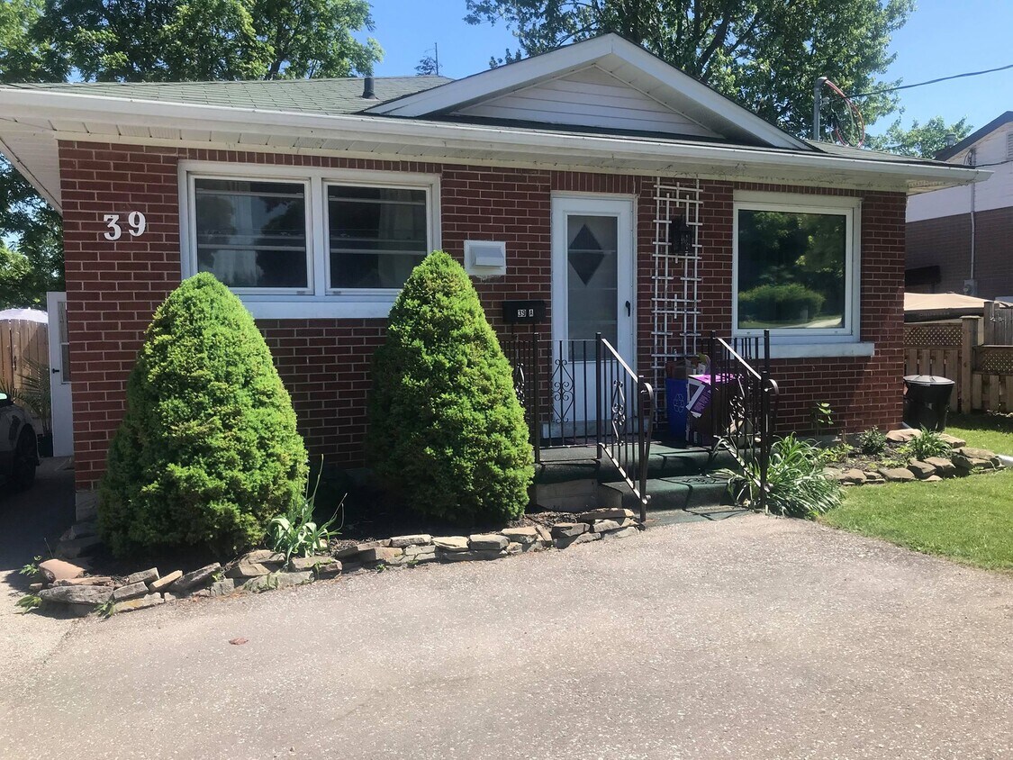Photo principale - 39B Kelvin Ave