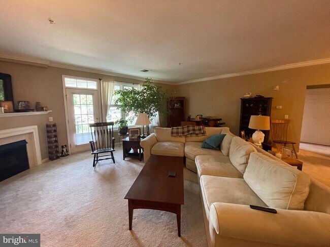 Building Photo - 213 Masterson Ct