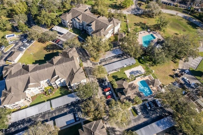 Foto del edificio - 581 Brantley Terrace Way