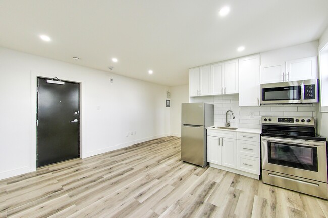 Photo du bâtiment - Beautifully renovated 1Bd Unit