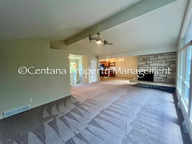 Building Photo - Stunning 4 bedroom house for rent
