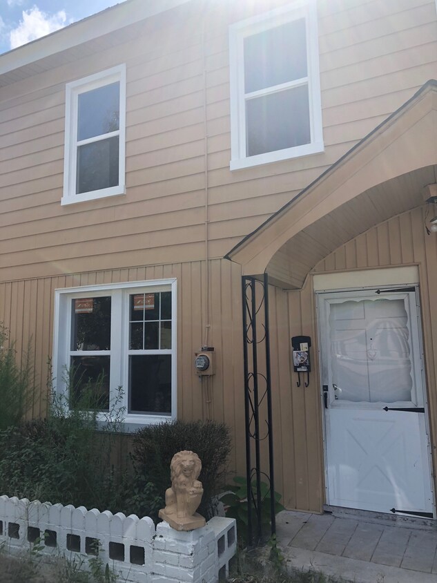 Primary Photo - 228 Liberty St