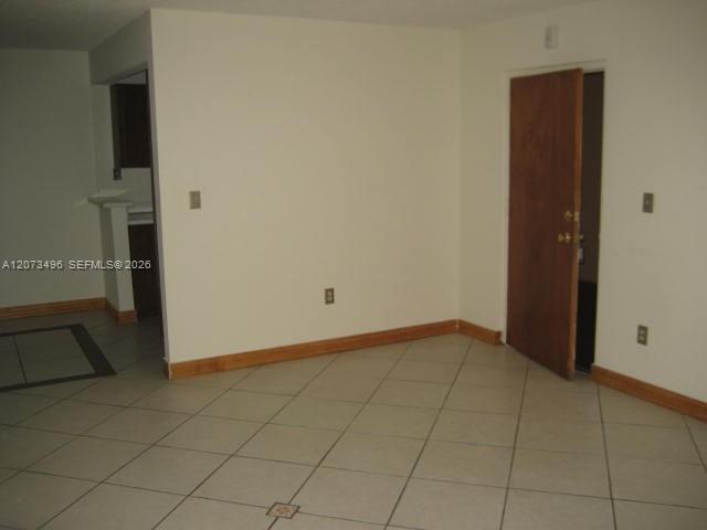 Foto del edificio - 10810 N Kendall Dr