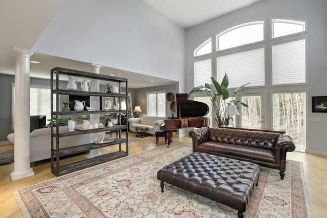 Foto del edificio - 788 Stables Ct W