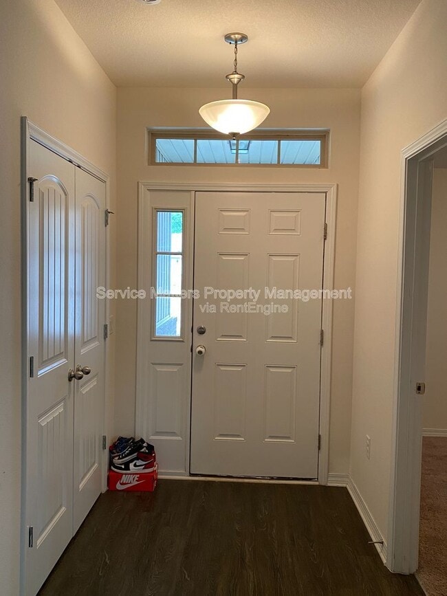 Building Photo - 5652 Peach Dr