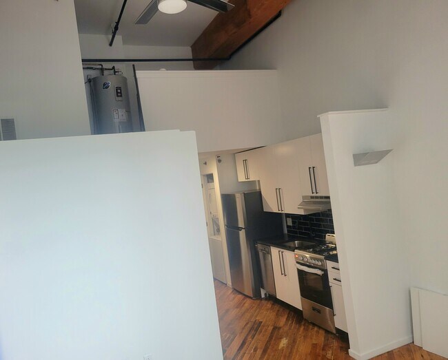 Foto del edificio - The Lofts At Chimney Hill