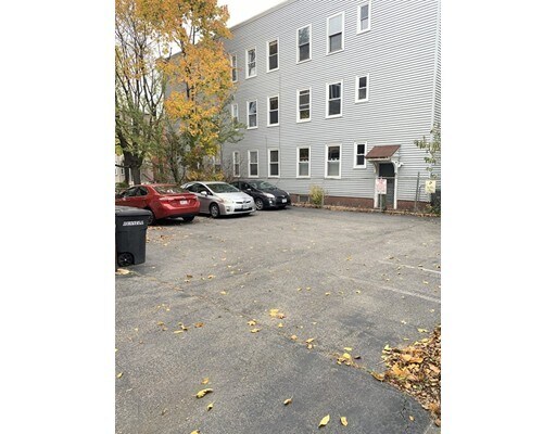 Building Photo - 85 Beacon St