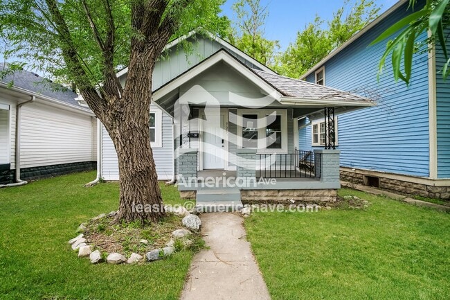 Building Photo - 725 N Bosart Ave