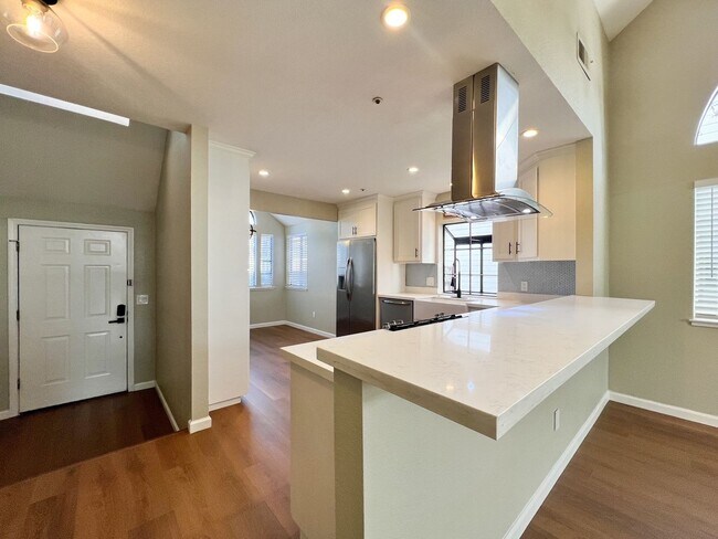 Foto del edificio - Updated Three Bedroom Home in the Heart of Napa