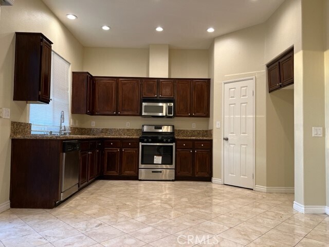 Foto del edificio - 1911 Tanglewood Dr