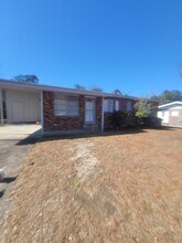 Building Photo - 1415 Springview Dr