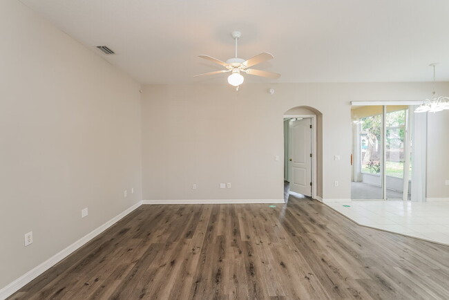 Foto del edificio - 25152 7 Rivers Cir
