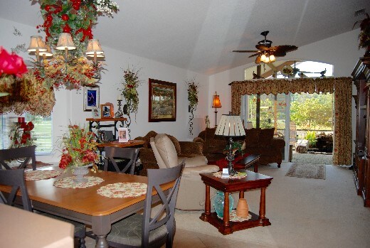 Foto del edificio - 2384 Sabastian St