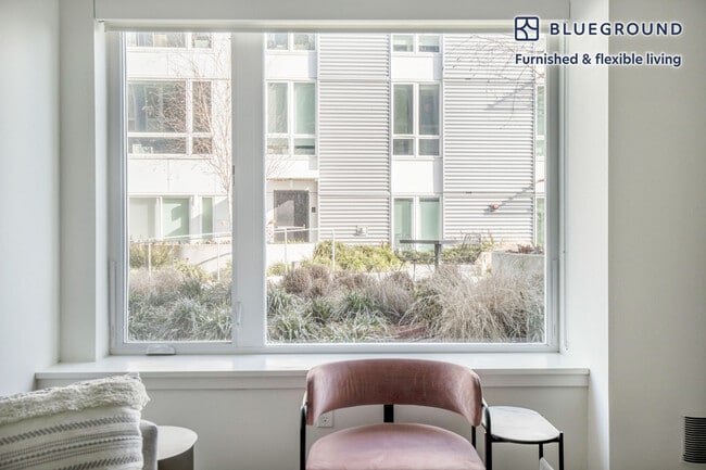 Building Photo - 120 Broadway-SI FL2-ID539