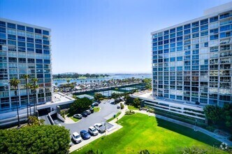 Building Photo - 1720 Avenida Del Mundo