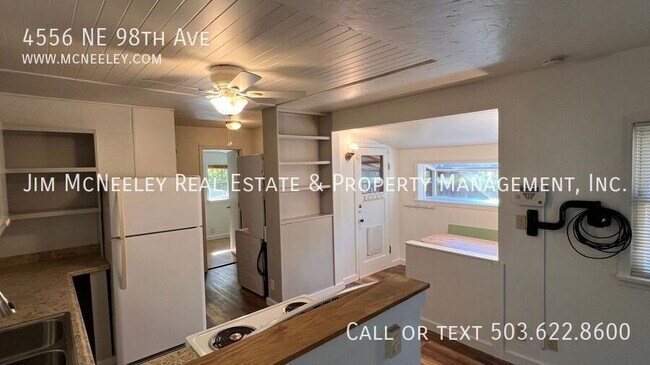 Foto del edificio - 4556 NE 98th Ave