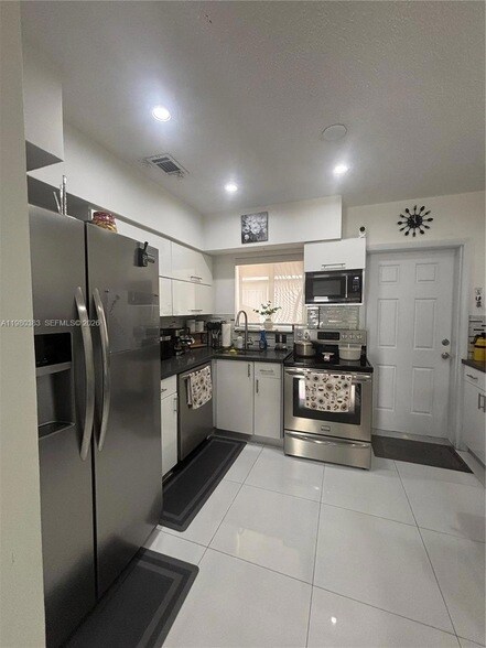 Foto del edificio - 5271 NW 5th St