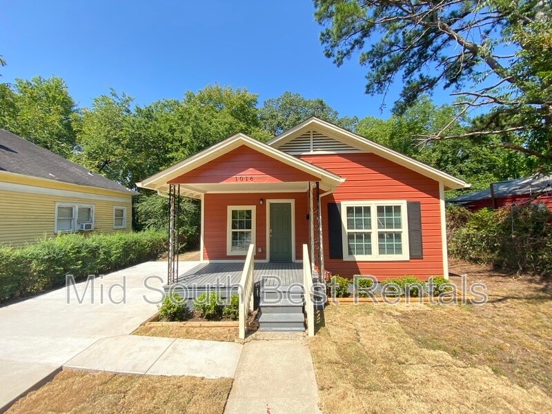 Primary Photo - 1016 Adams St