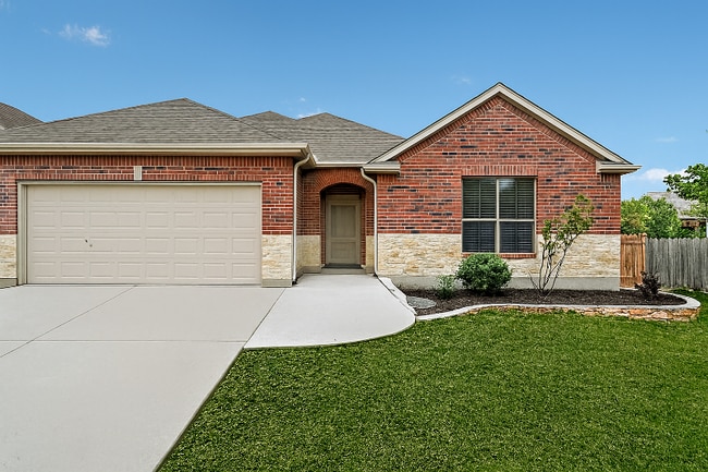 Building Photo - 3052 Pine Valley Dr