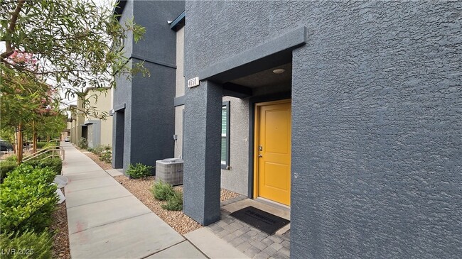 Building Photo - 4850 Orchid Rdg Ave