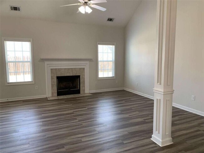 Foto del edificio - 2641 Sedgeview Ln NE