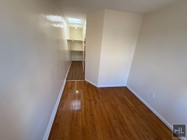 Building Photo - 102 STREET