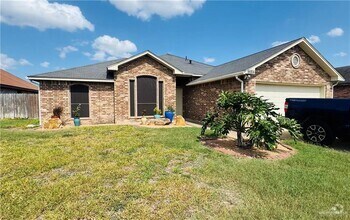 Building Photo - 8006 N 28th Ln
