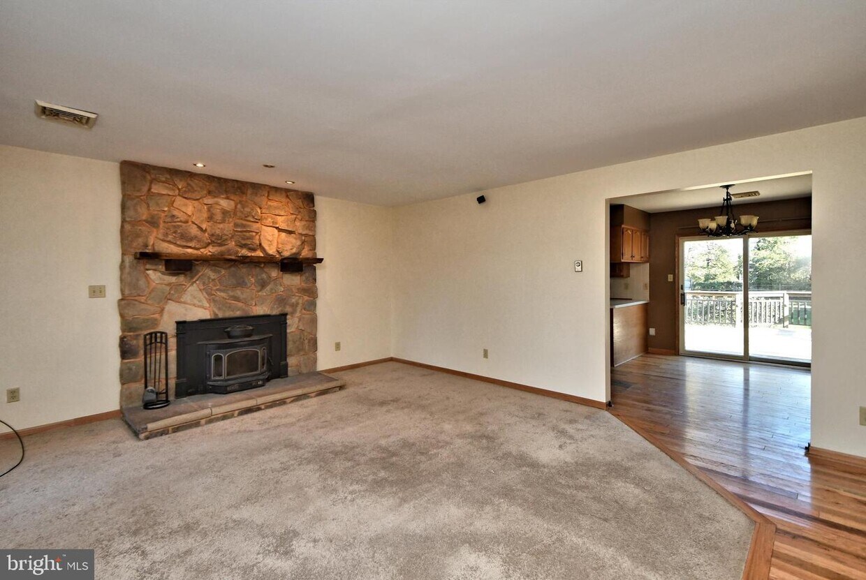 Foto principal - 329 S 11th St