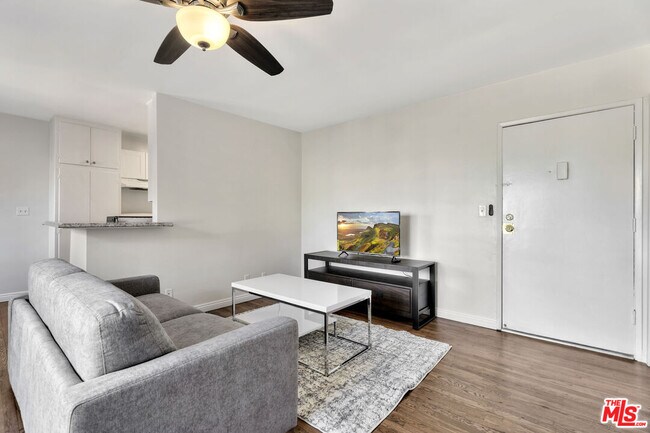 Foto del edificio - 932 Wilcox Ave