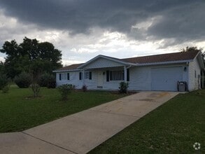 Building Photo - 6590 SW 62nd Ln