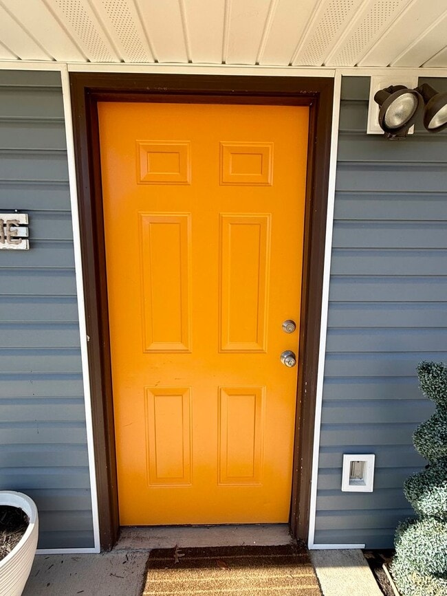 Foto del edificio - Maryville 37803 - Available September 1st! Charming 1-bedroom, 1-bath Duplex for rent in Blount C...