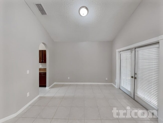 Foto del edificio - 468 Wexdon Ct