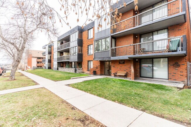 Building Photo - 345-345 4 Ave NE