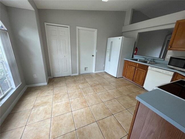 Building Photo - 11185 Cypress Leaf Dr