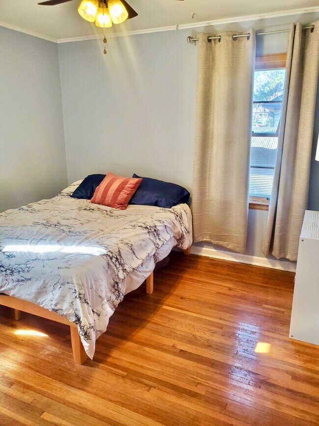 Foto del edificio - 4317 Gailwood Ave