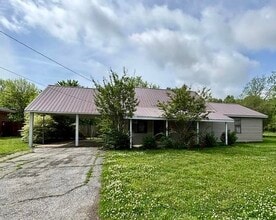 Building Photo - 614 Pocahontas Rd