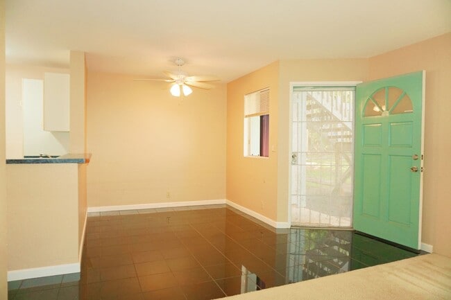 Foto del edificio - Garden at Launani Valley on Ground Floor with A/C