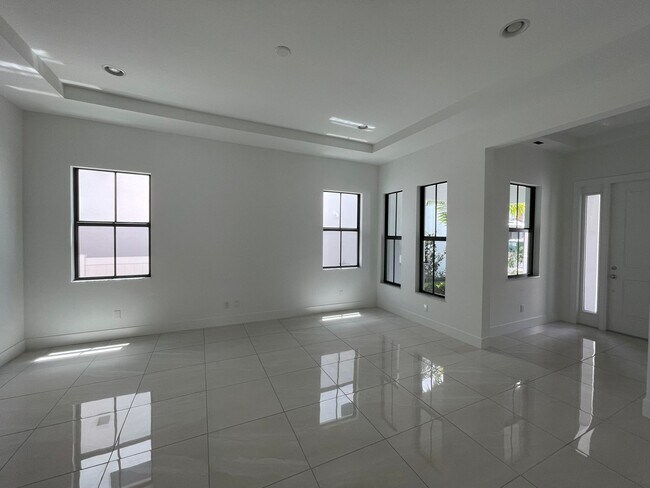 Foto del edificio - 13575 Artisan Cir