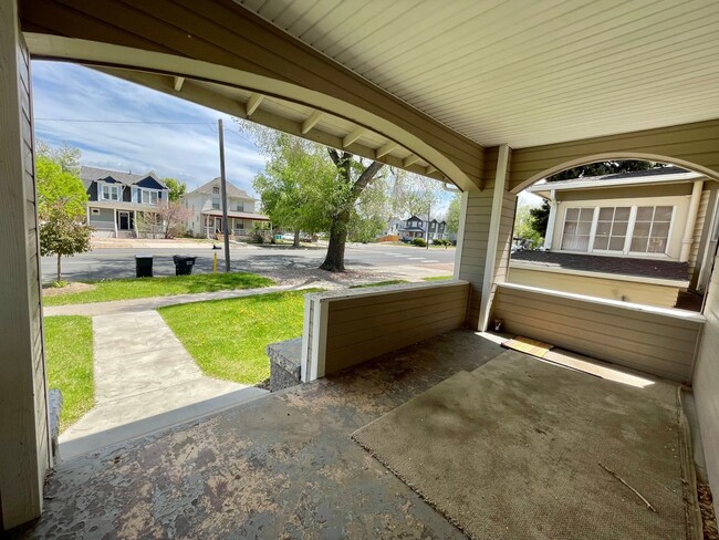 Building Photo - Move-In Special! Half Off First Month’s Rent!