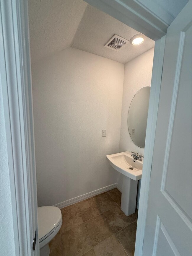 Building Photo - 7237 Sabal Ter