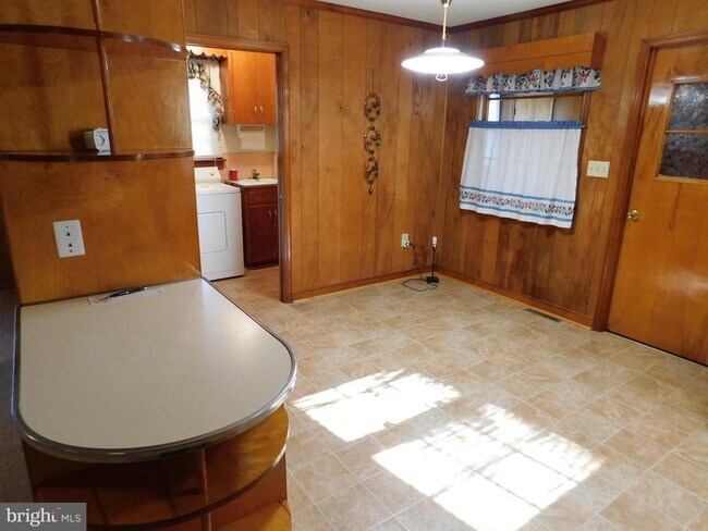 Foto del edificio - 10519 Dahlgren Rd