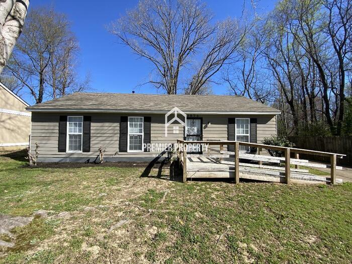 Primary Photo - 3876 Lucky Trail Dr