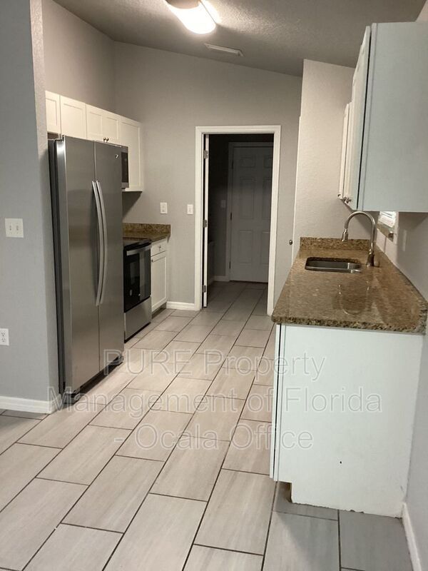 Building Photo - 5439 NW 63rd Pl