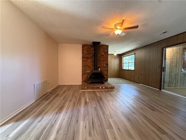 Foto del edificio - 2892 N Peg Ln