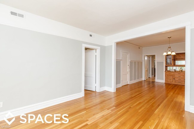 Foto del edificio - 1472 W Farragut Ave